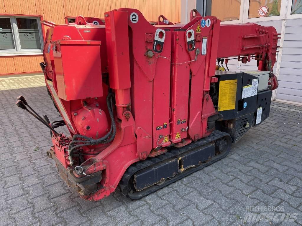 Unic URW-095 クローラクレーン