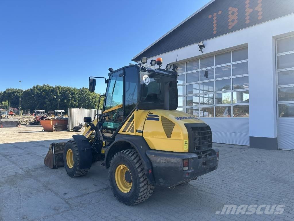 Komatsu WA 80-6 ホイールローダー・タイヤショベル