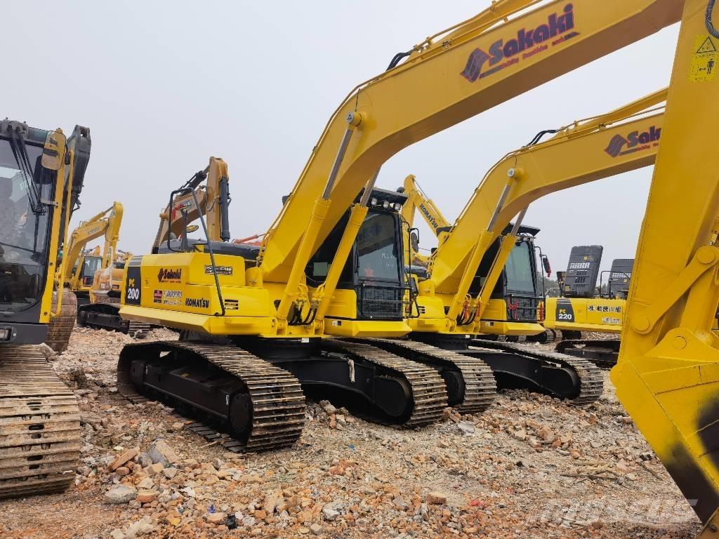 Komatsu PC 200 -8 大型油圧ショベル12t以上（パワーショベル・ユンボ）
