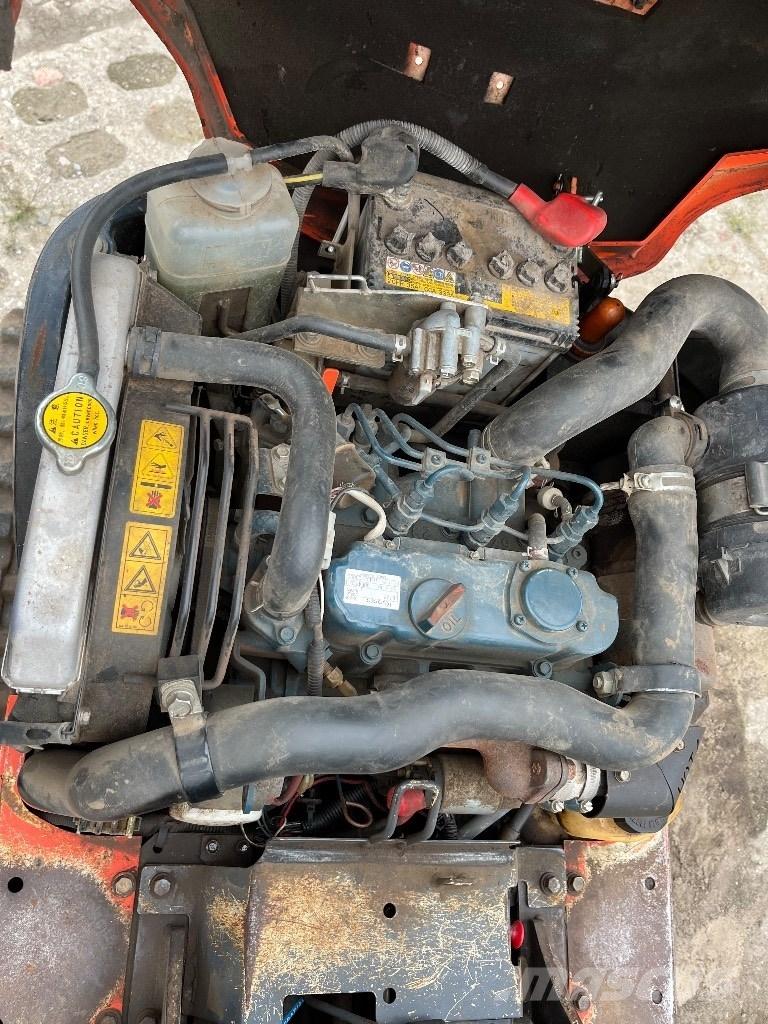 Kubota U10-3 ミニ油圧ショベル 7t以下（ミニユンボ・ミニディガー）