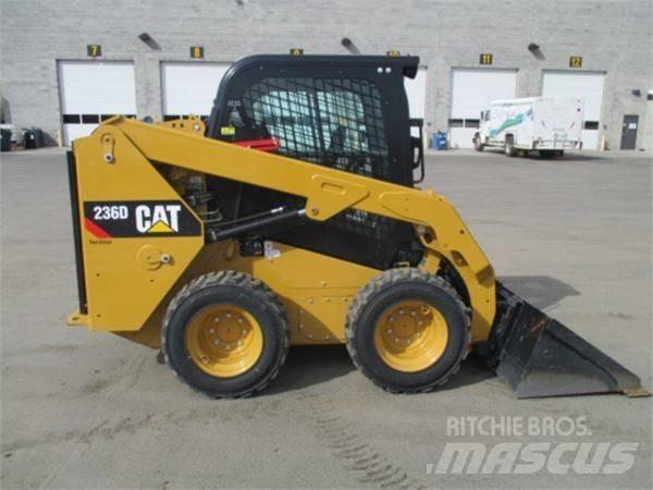 CAT 236 D スキッドステアローダー