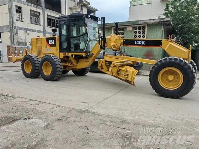 CAT 140 K モーターグレーダー