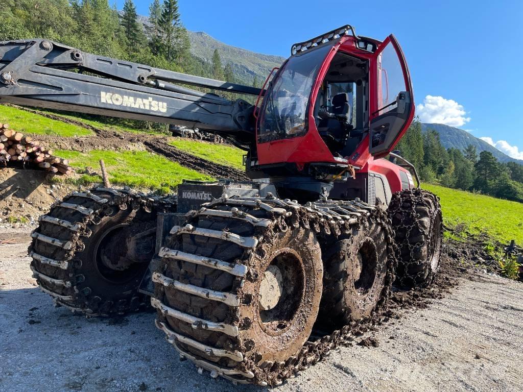 Komatsu 951 ハーベスター