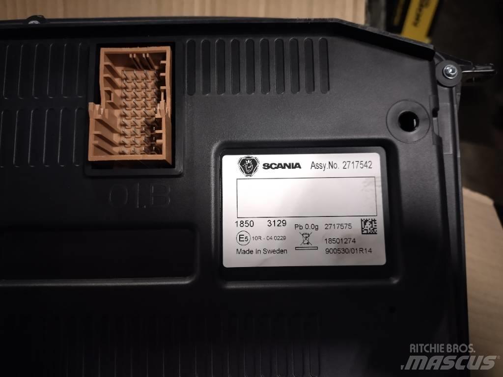 Scania NG mittaristo 電子機器