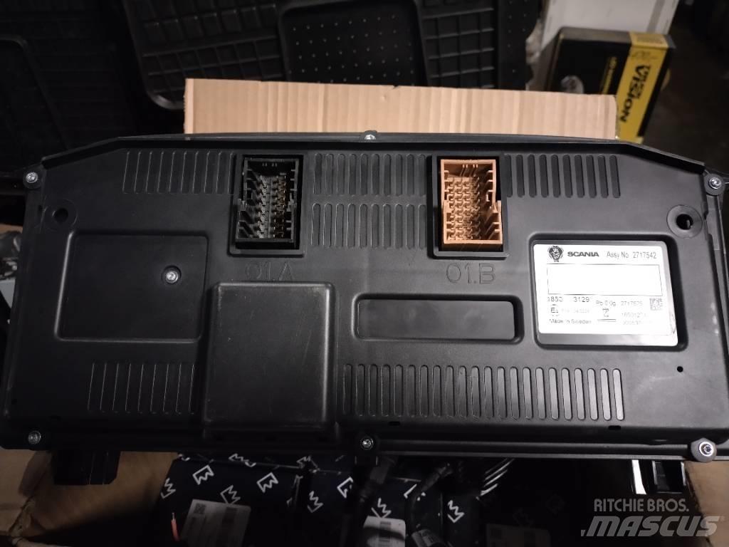 Scania NG mittaristo 電子機器