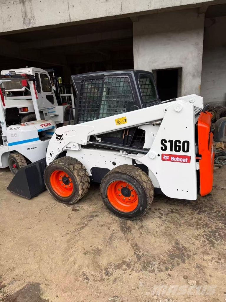 Bobcat S 160 スキッドステアローダー