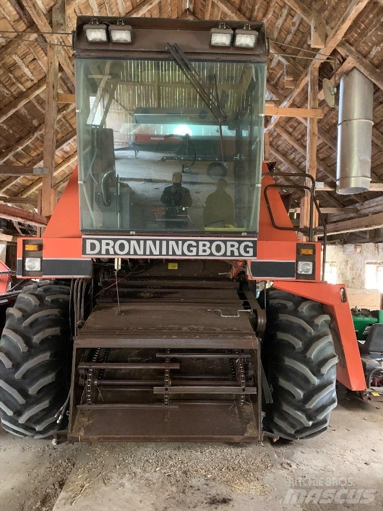 Dronningborg 7200 コンバイン