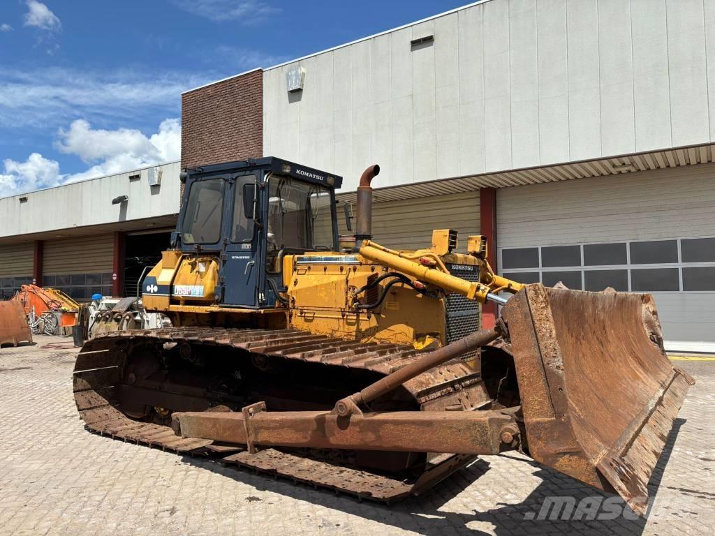Komatsu D65PX-8 ブルドーザー