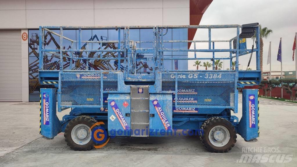 Genie GS 3384 RT シザースリフト