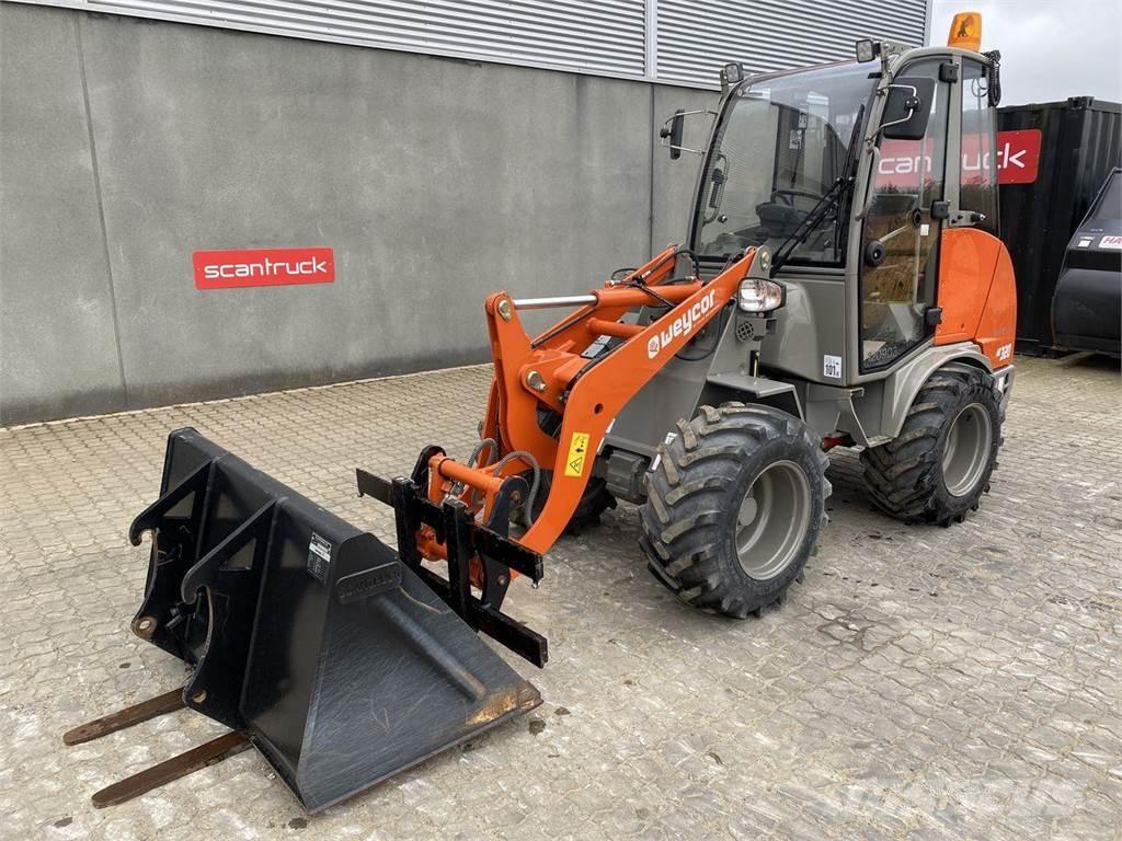 Weycor AR320 Cab 多目的ローダー