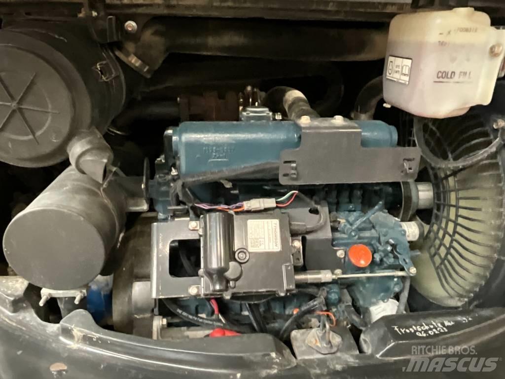 Bobcat E 55 ミニ油圧ショベル 7t以下（ミニユンボ・ミニディガー）