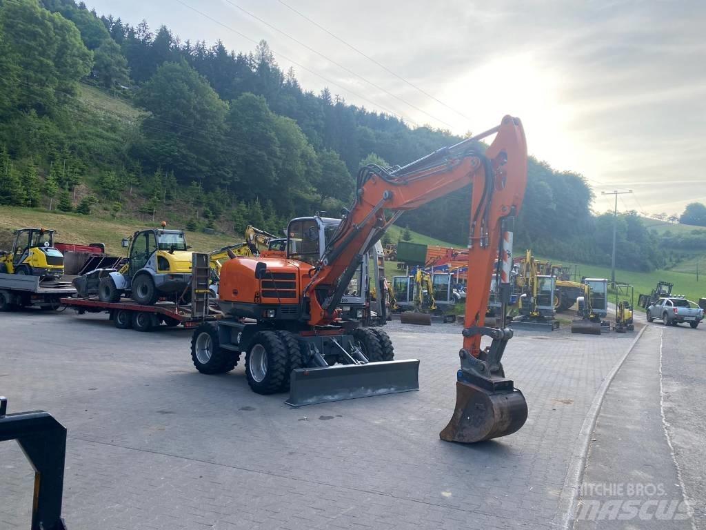 Wacker Neuson 9503 ホイール式油圧ショベル（パワーショベル・ユンボ・バックホー）