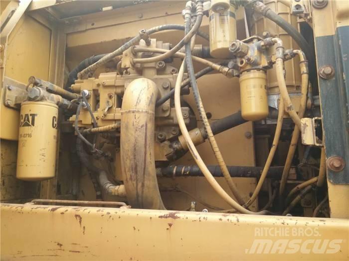 CAT 330 C 大型油圧ショベル12t以上（パワーショベル・ユンボ）