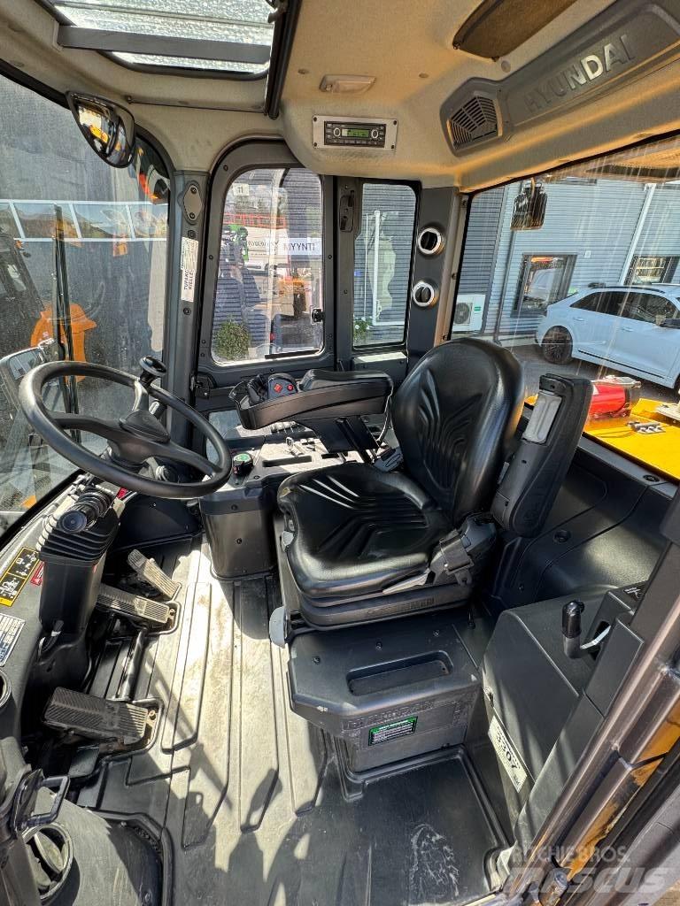 Hyundai 80D-9 ディーゼル・軽油