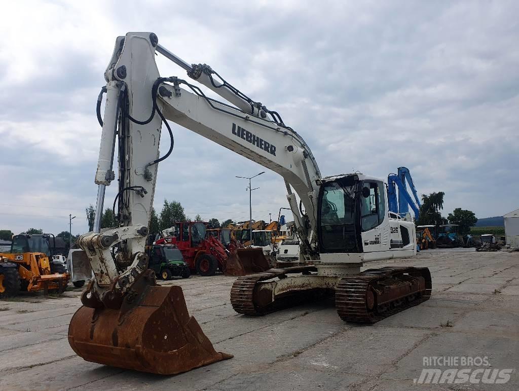 Liebherr R 926 LC 大型油圧ショベル12t以上（パワーショベル・ユンボ）