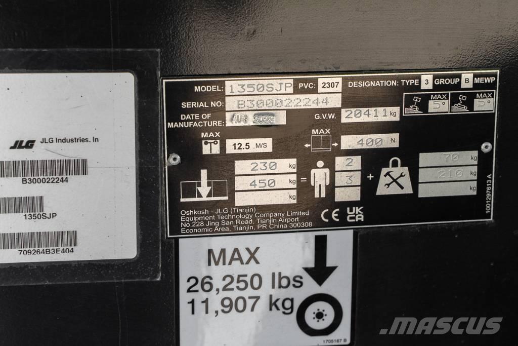 JLG 1350 SJP ブームリフト　直伸型