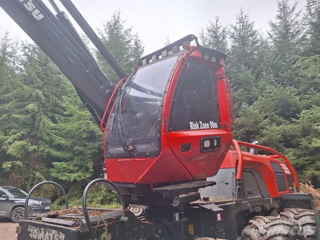 Komatsu 901 XC ハーベスター