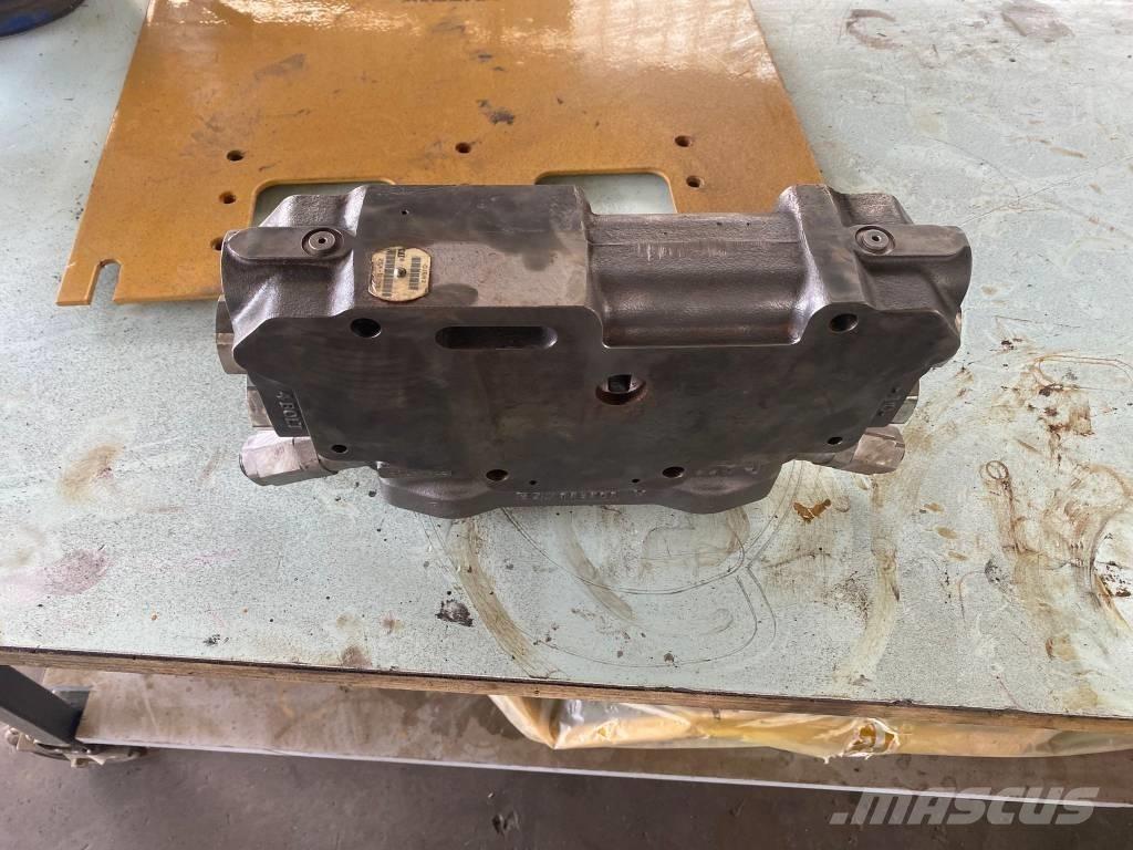 CAT 938 H ホイールローダー・タイヤショベル