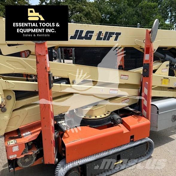 JLG X600AJ ブームリフト　屈伸型