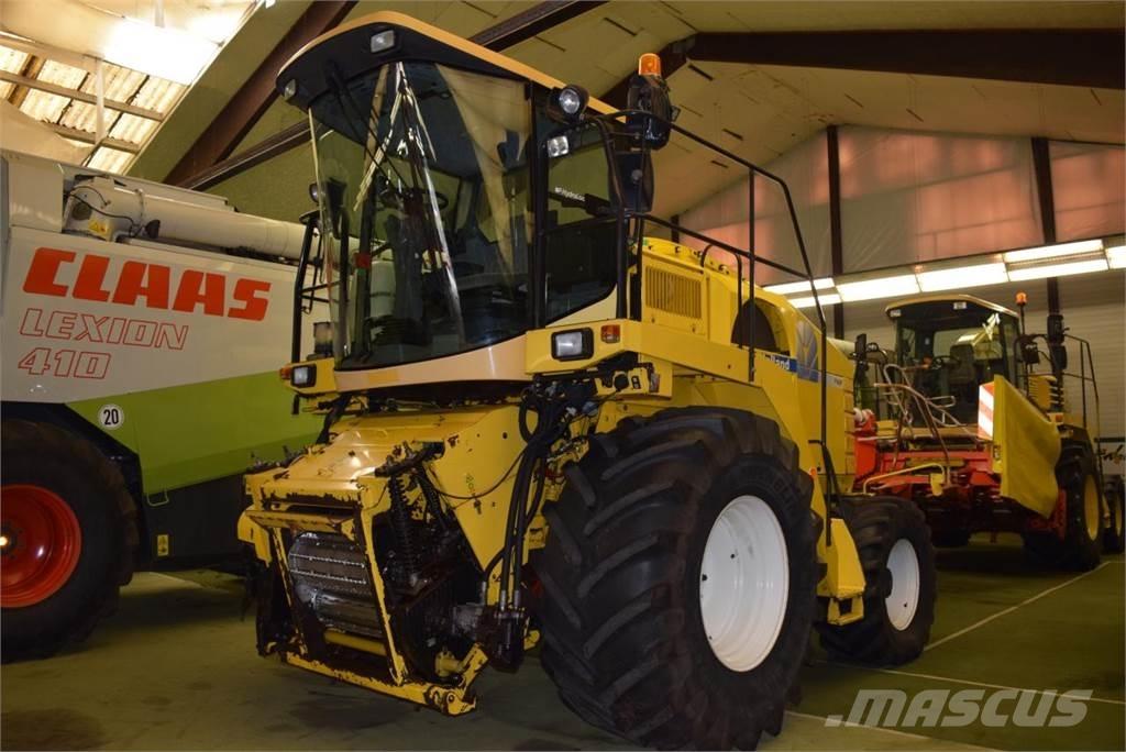 New Holland FX 40 自走式フォレージハーベスター
