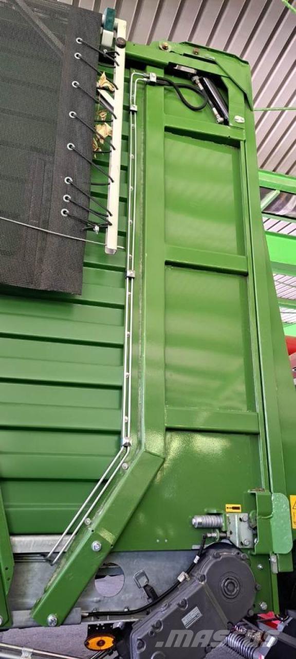 Fendt Tigo XR90 セルフローディングトレーラー