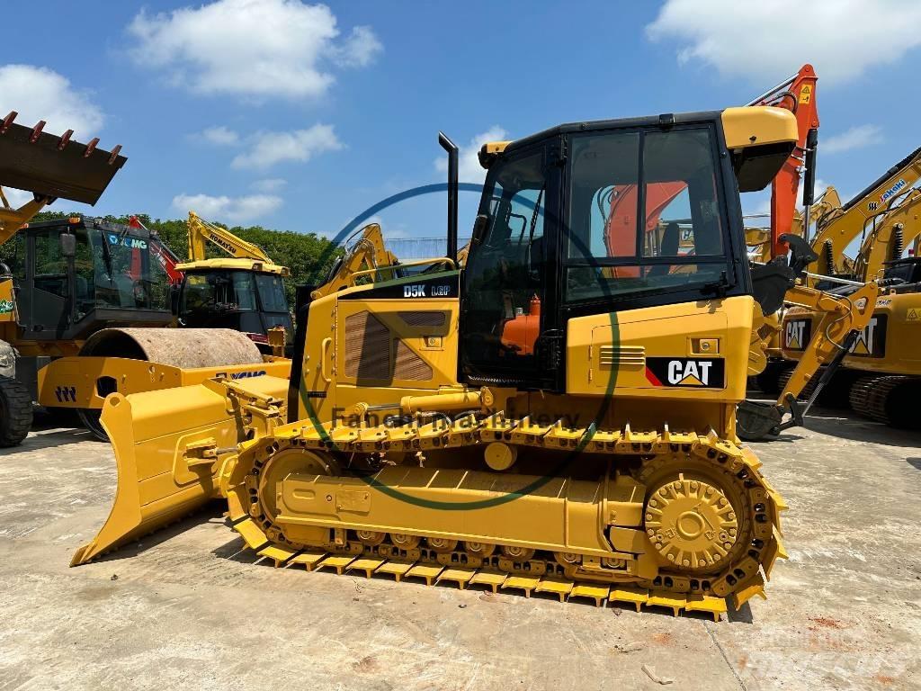 CAT D 5 K ブルドーザー