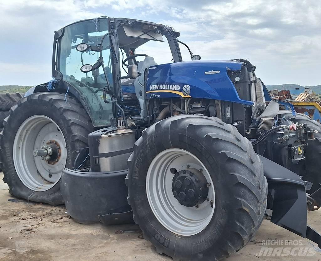 New Holland T 7.270 トラクター