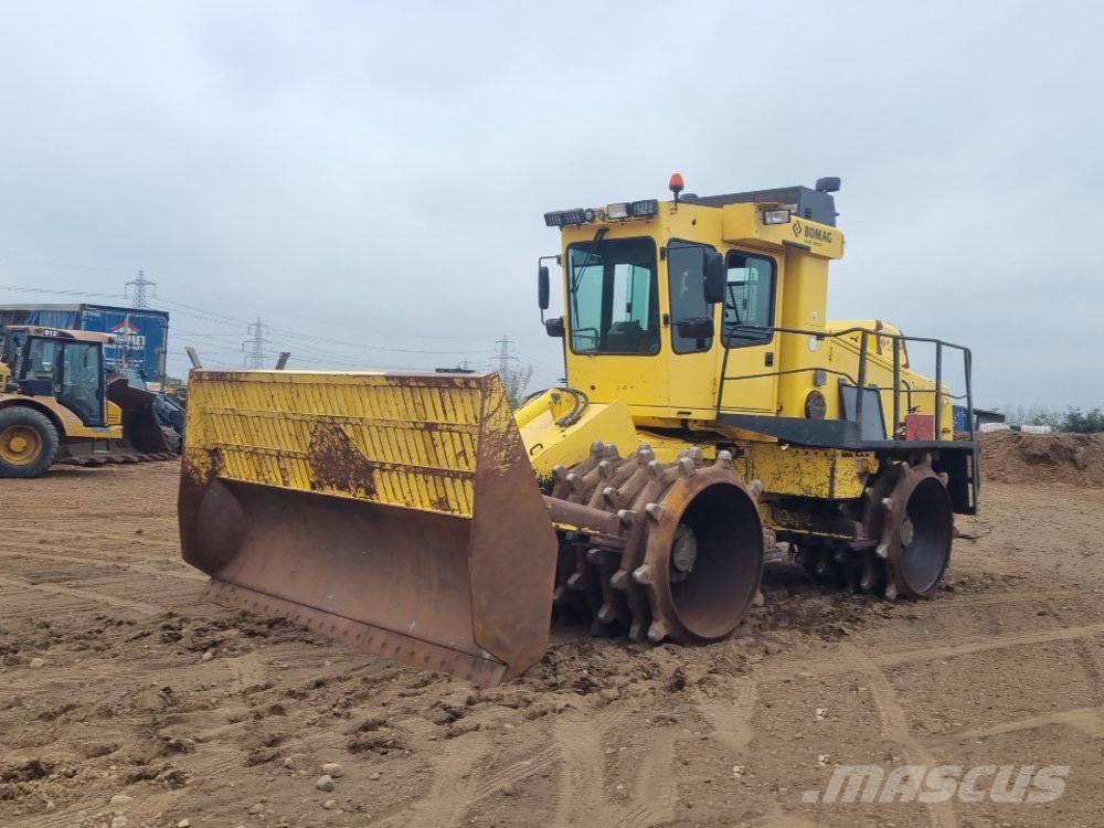 Bomag BC 772 RB-2 廃棄物コンパクター