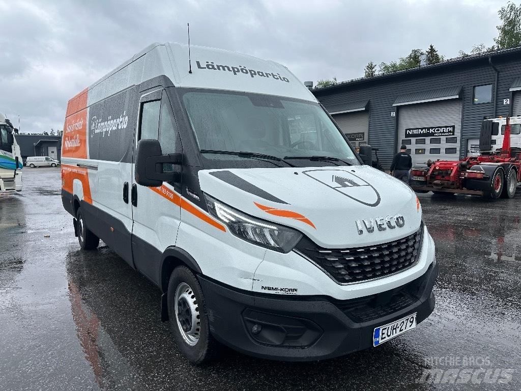 Iveco Daily 35S16 パネルバン