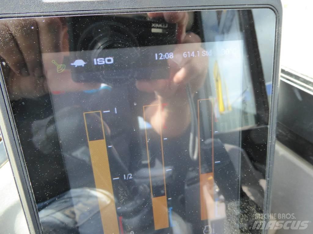 JCB 60 C-2 ミニ油圧ショベル 7t以下（ミニユンボ・ミニディガー）