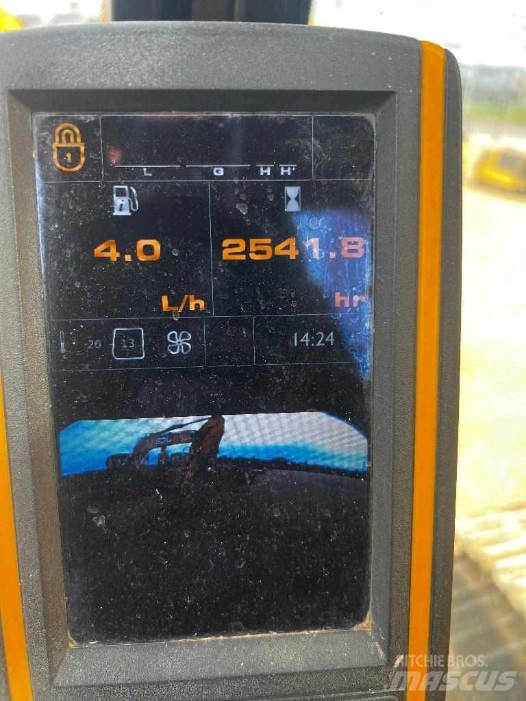 JCB JS 220 N LC 大型油圧ショベル12t以上（パワーショベル・ユンボ）