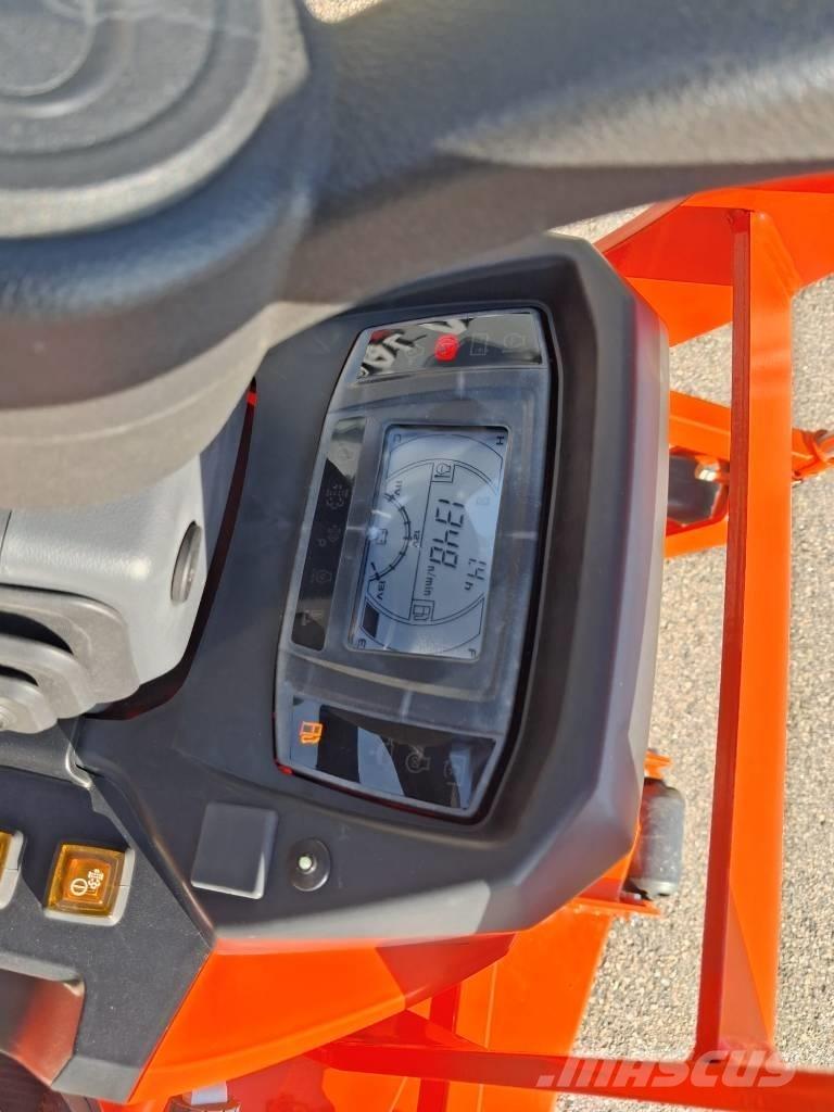 Kubota F 391 乗用・自走モア/芝刈り機