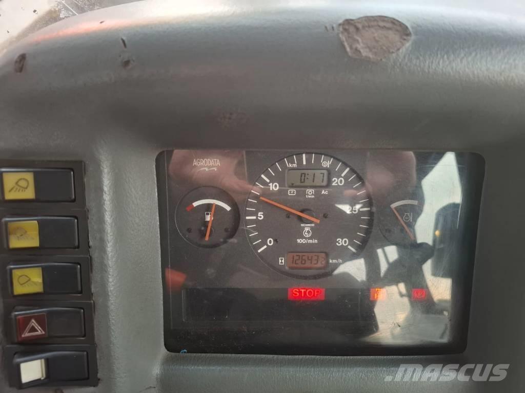 Valtra Valmet 8950 トラクター