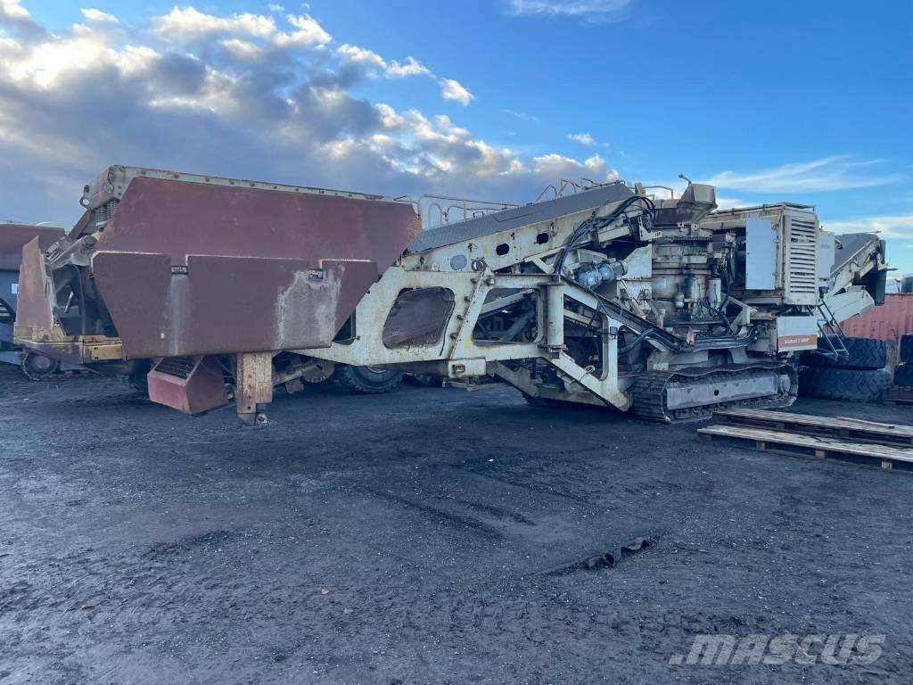 Metso LT300HP 自走式クラッシャー