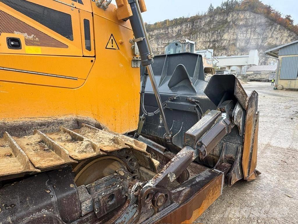 Liebherr PR 746 L ブルドーザー