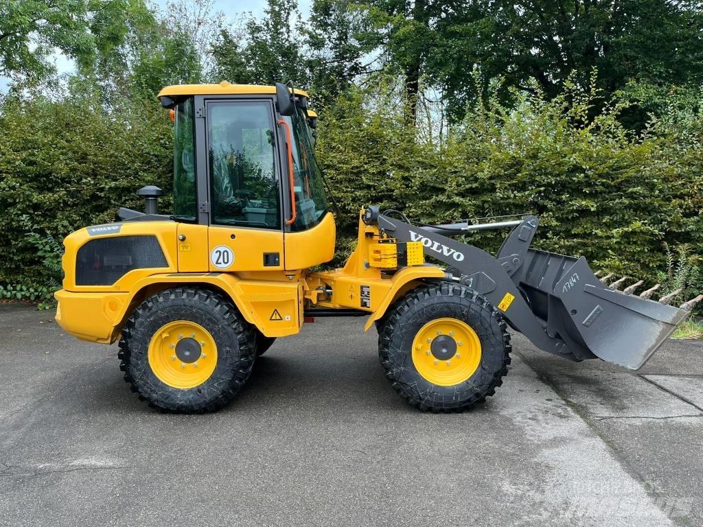 Volvo L 30 H ホイールローダー・タイヤショベル