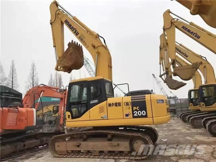 Komatsu PC 200-7 大型油圧ショベル12t以上（パワーショベル・ユンボ）