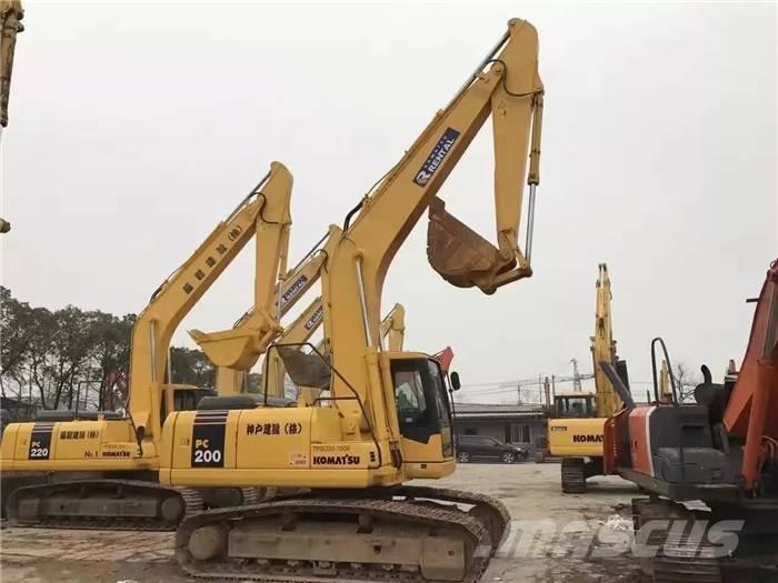 Komatsu PC 200-7 大型油圧ショベル12t以上（パワーショベル・ユンボ）