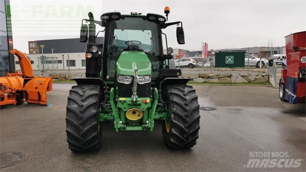 John Deere 6120M トラクター