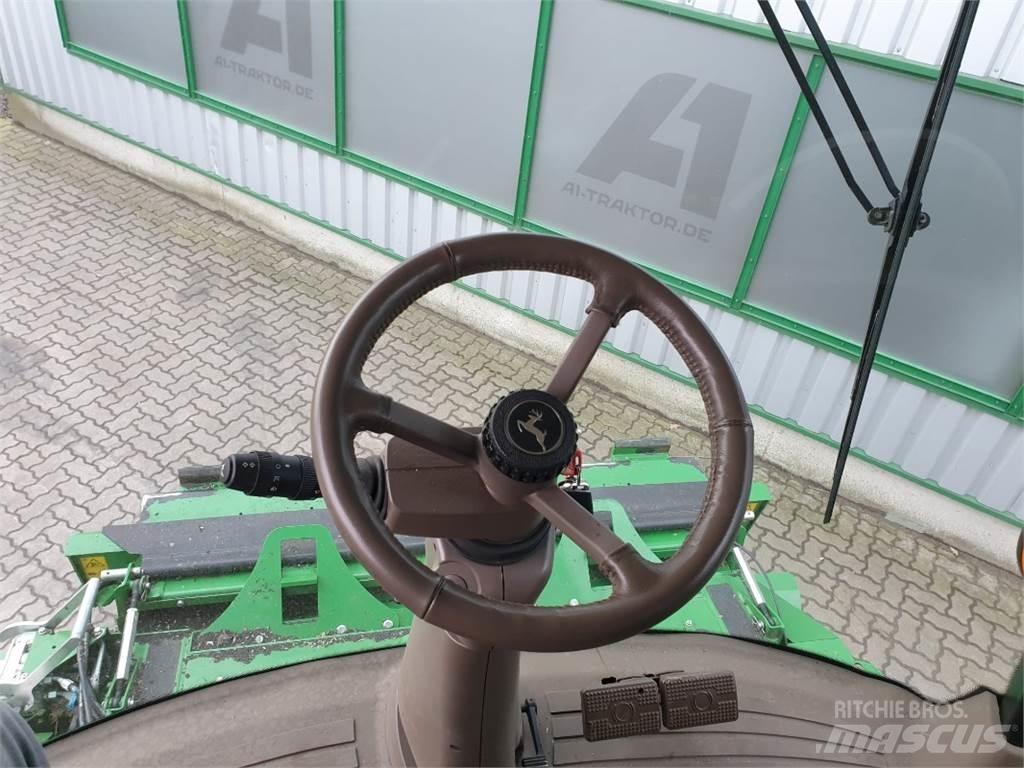 John Deere T670 コンバイン