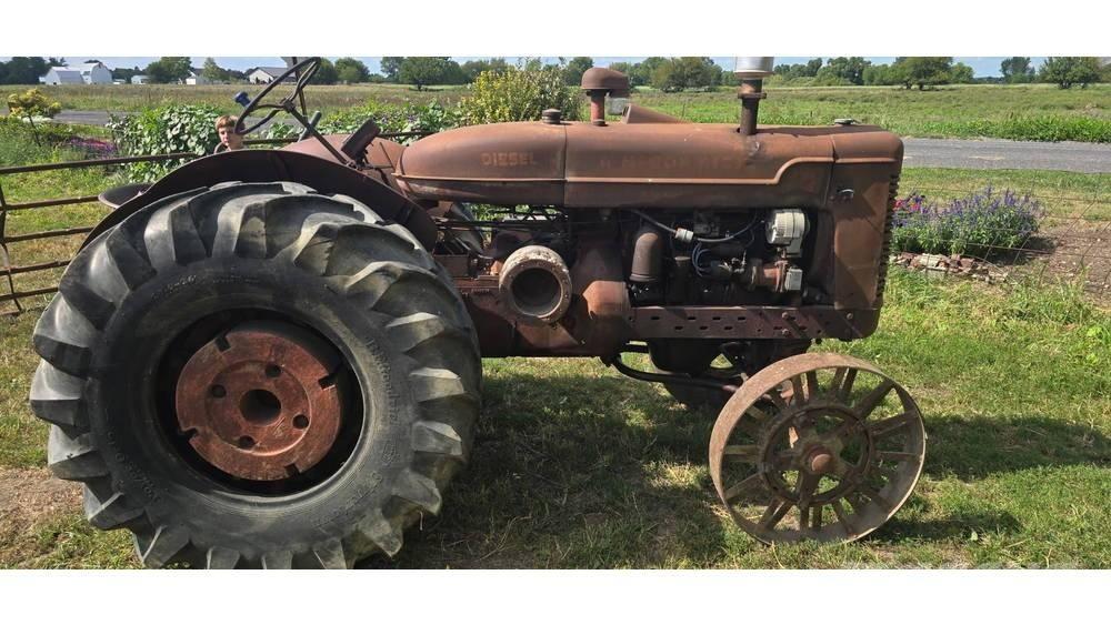 McCormick WD-6 トラクター