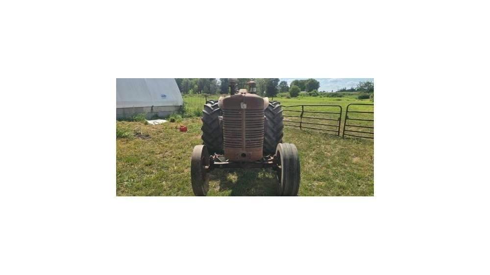 McCormick WD-6 トラクター