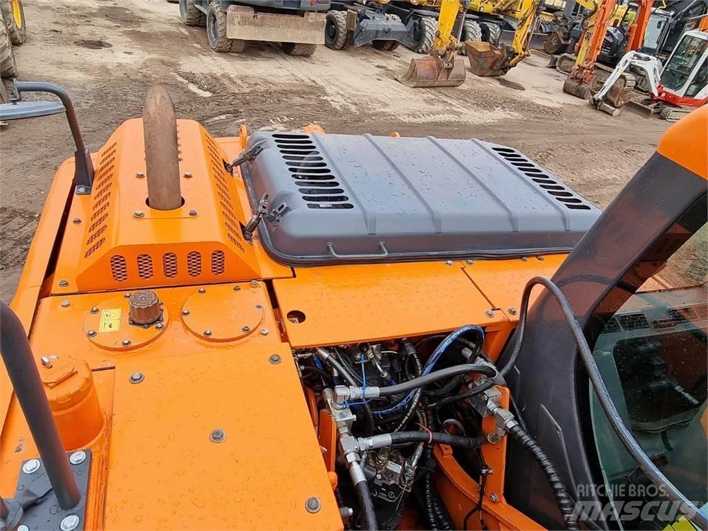 Doosan DX 140 LC-3 大型油圧ショベル12t以上（パワーショベル・ユンボ）