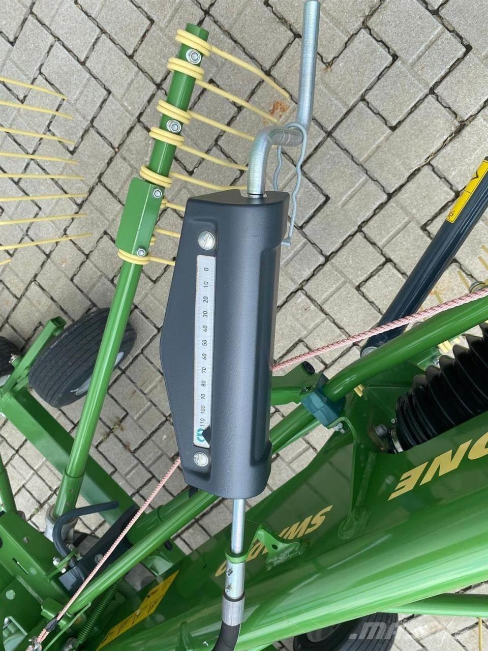 Krone Swadro S 420 ウィンドローア/レーキ