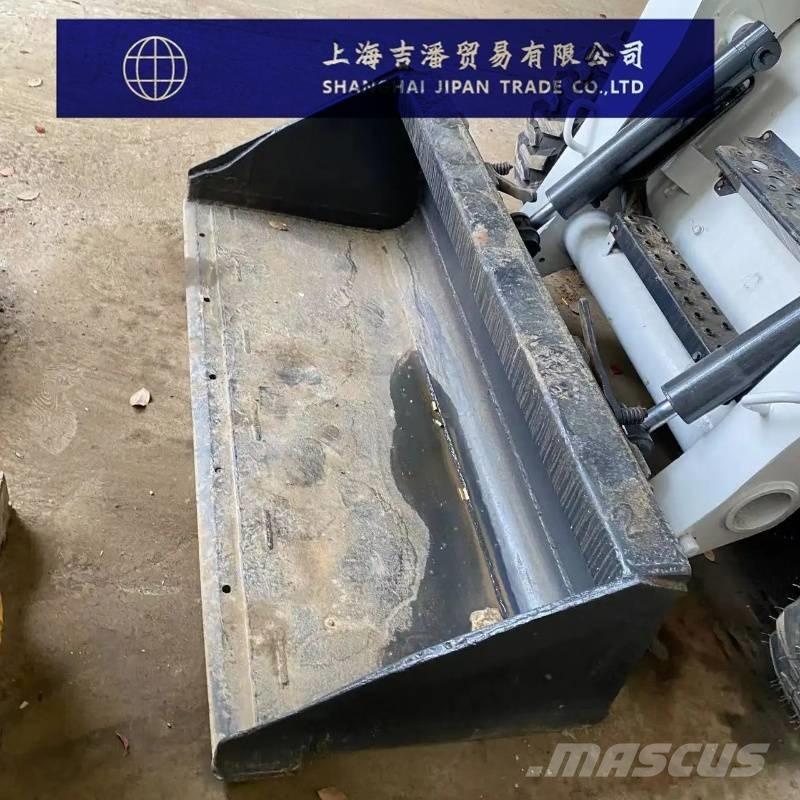 Bobcat S 160 スキッドステアローダー