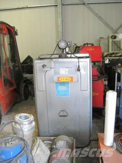 CEMO Uni Tank 1000 燃料タンクと添加剤用タンク