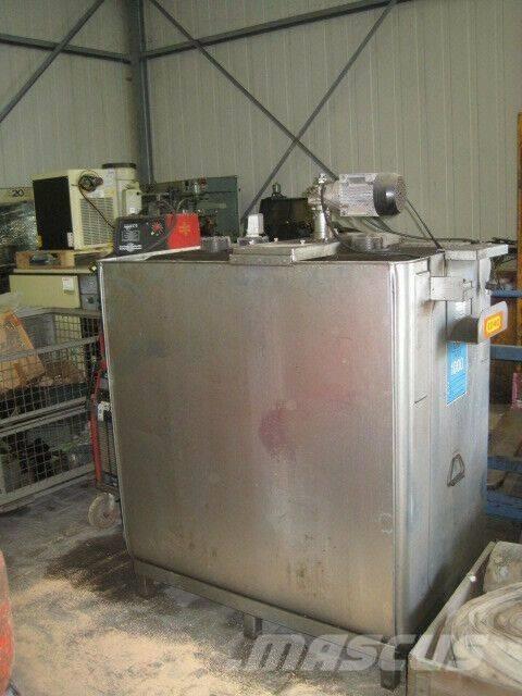 CEMO Uni Tank 1000 燃料タンクと添加剤用タンク