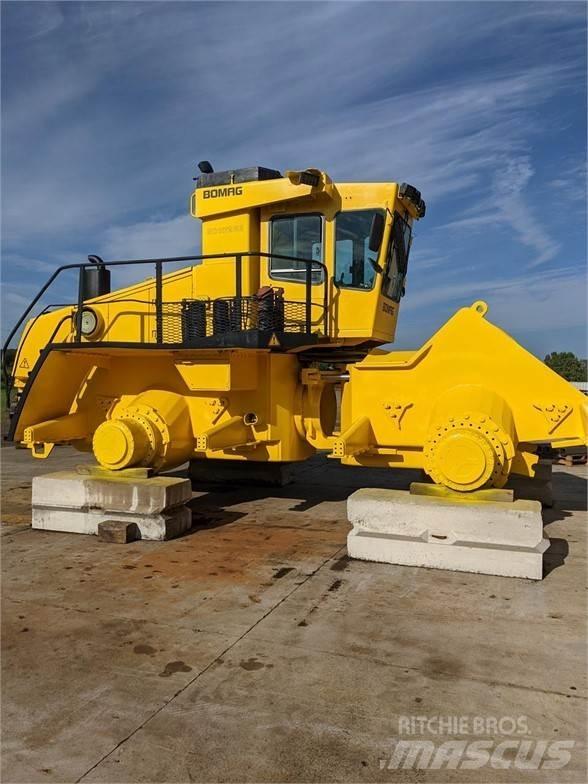 Bomag BC1172RB 廃棄物コンパクター