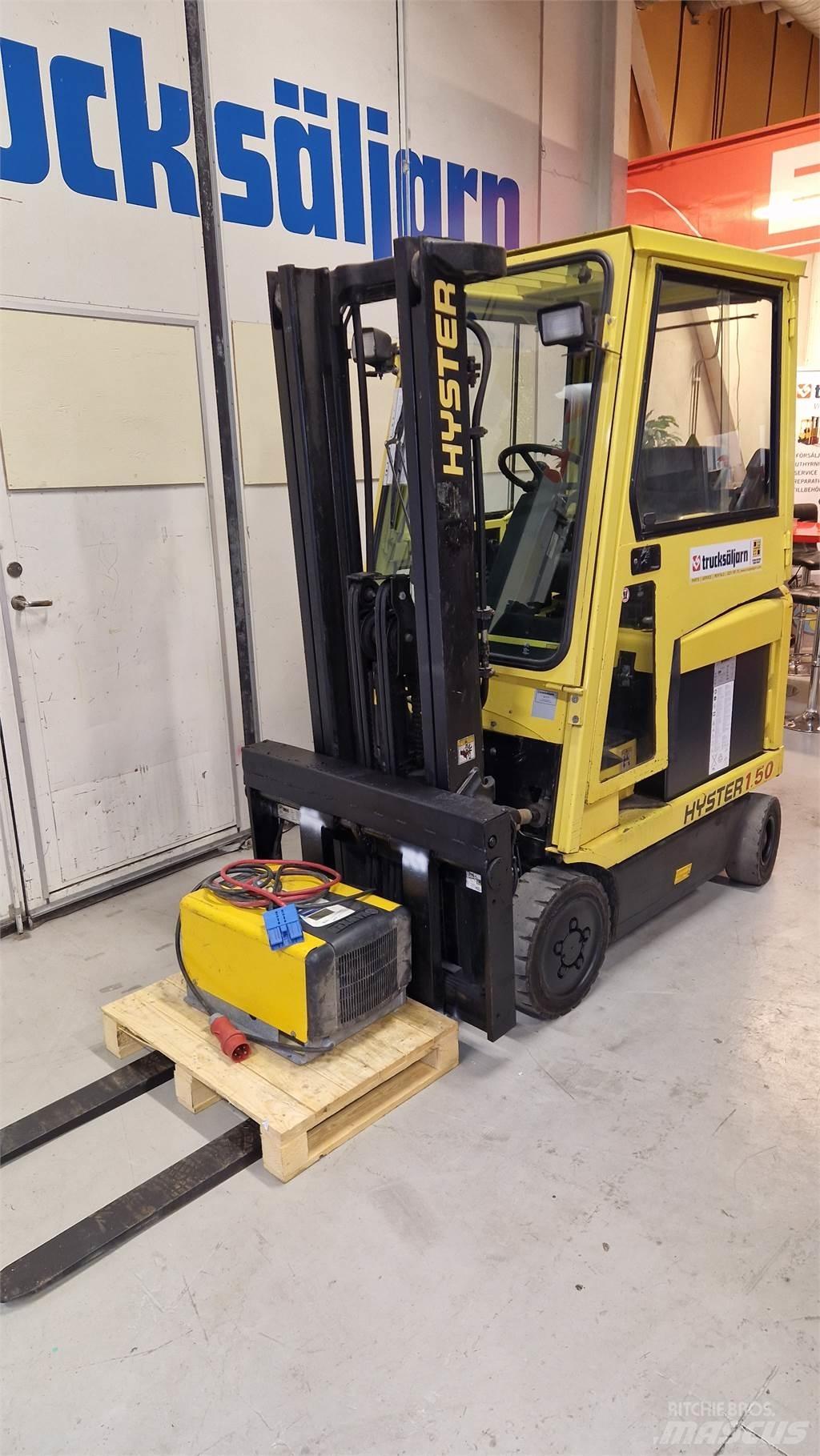 Hyster E1.50XM バッテリーフォークリフト