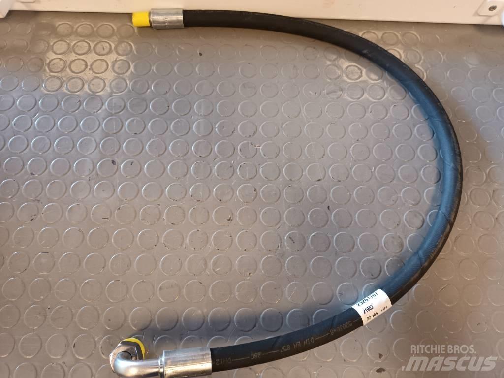Volvo HOSE 23261167 油圧機